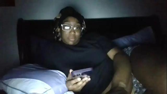 Image 4 of mymytitsnasz Stream on Chaturbate on 19 months ago