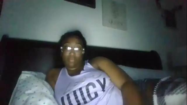 Image 7 of mymytitsnasz Stream on Chaturbate on 18 months ago