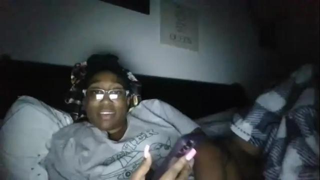 Image 7 of mymytitsnasz Stream on Chaturbate on 18 months ago