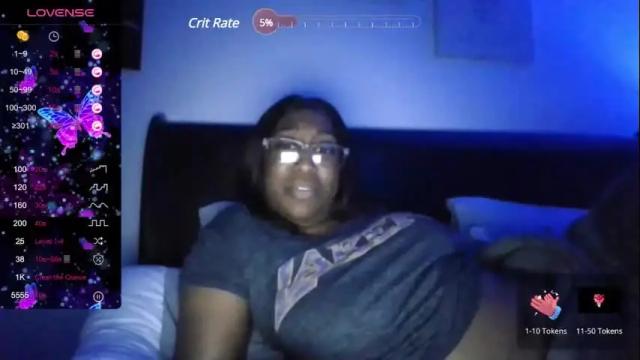 Image 10 of mymytitsnasz Stream on Chaturbate on 17 months ago