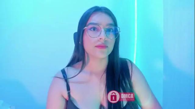 Image 2 of mypretty_isabella Stream on Chaturbate on 1 month ago