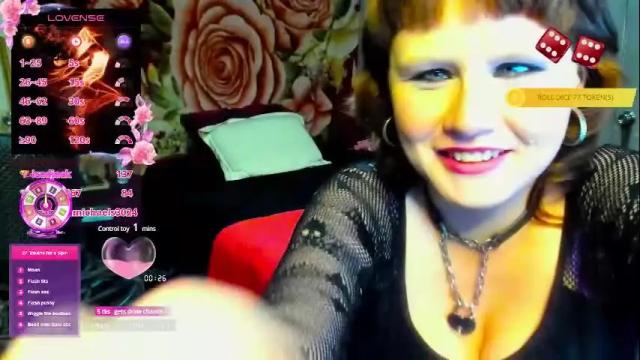 Image 12 of myrinamae Stream on Chaturbate on 4 months ago