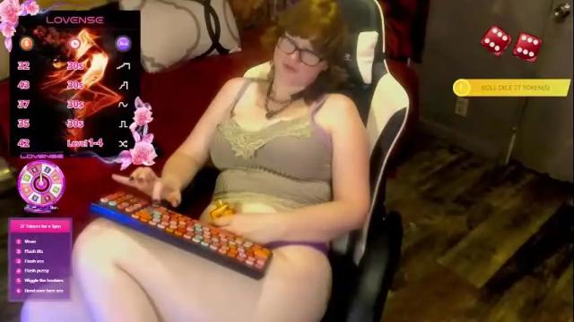 Image 3 of myrinamae Stream on Chaturbate on 2 months ago