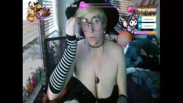 Image 3 of myrtlemystic Stream on Chaturbate on 11 months ago