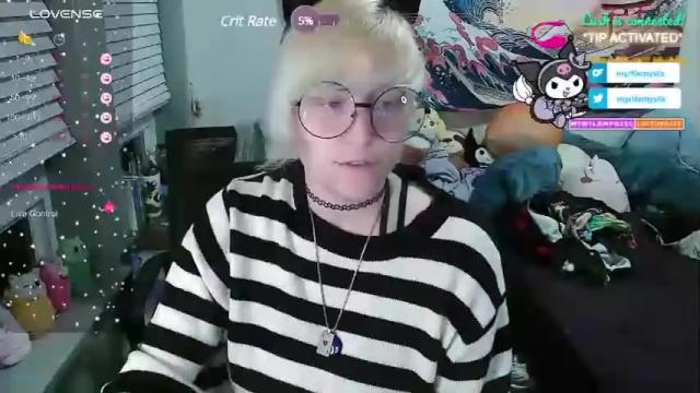 Image 3 of myrtlemystic Stream on Chaturbate on 11 months ago