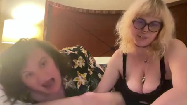 Image 4 of myrtlemystic Stream on Chaturbate on 3 months ago