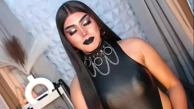 Image 2 of mysterious_diva Stream on Chaturbate on 4 months ago