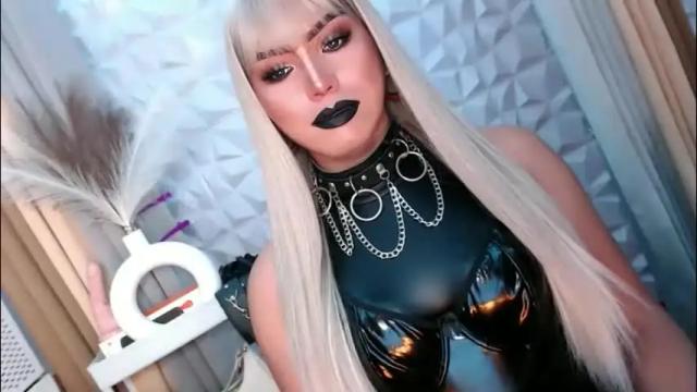 Image 4 of mysterious_diva Stream on Chaturbate on 2 months ago