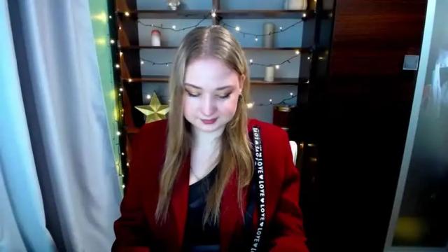 Image 4 of mysteryeoflovee Stream on Chaturbate on 21 months ago