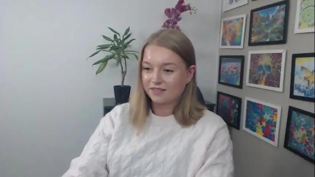 Image 2 of mysteryericax Stream on Chaturbate on 2 months ago