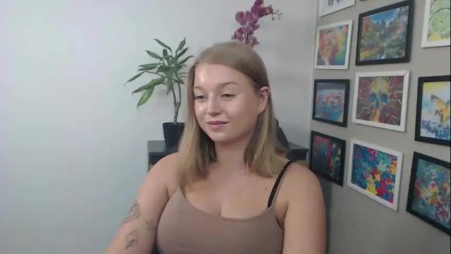 Image 7 of mysteryericax Stream on Chaturbate on 2 months ago