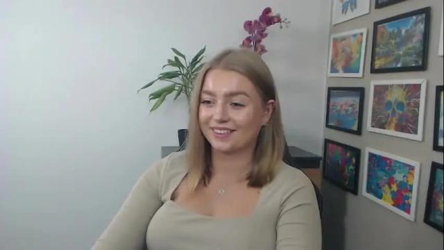 Image 10 of mysteryericax Stream on Chaturbate on 1 month ago