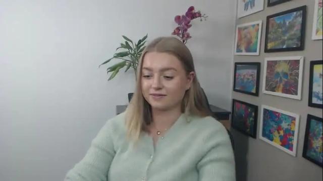 Image 3 of mysteryericax Stream on Chaturbate on 1 month ago