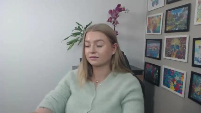 Image 4 of mysteryericax Stream on Chaturbate on 1 month ago