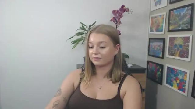 Image 8 of mysteryericax Stream on Chaturbate on 1 month ago