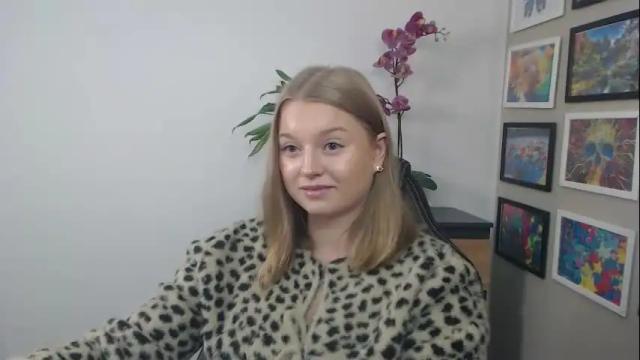 Image 10 of mysteryericax Stream on Chaturbate on 26 days ago