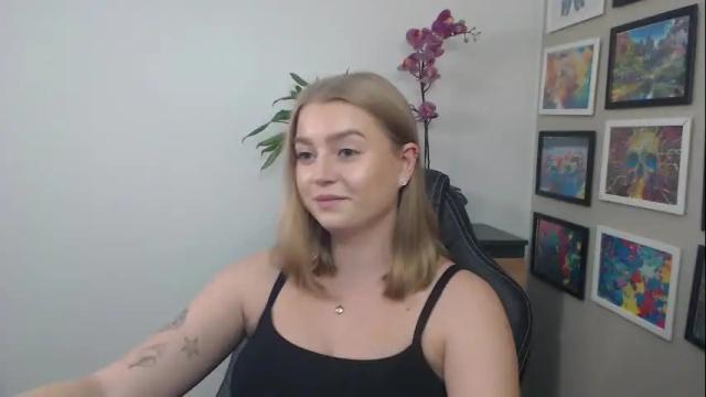 Image 3 of mysteryericax Stream on Chaturbate on 25 days ago