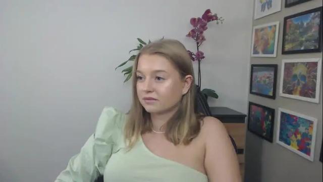 Image 12 of mysteryericax Stream on Chaturbate on 23 days ago