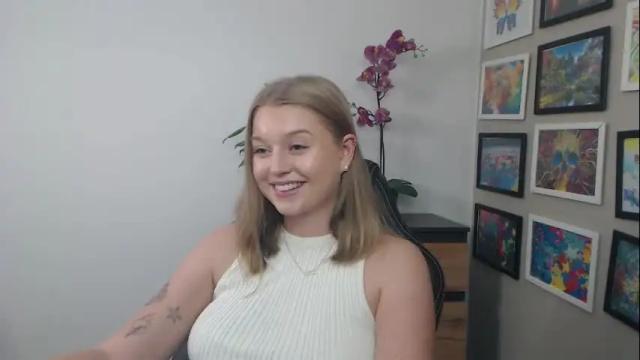 Image 12 of mysteryericax Stream on Chaturbate on 21 days ago