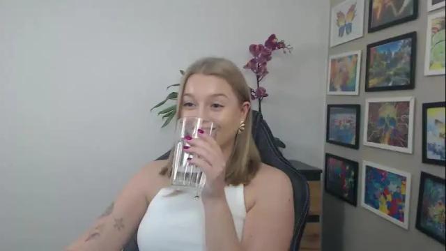 Thumbnail 1, mysteryericax's Stream at Chaturbate, 17 days ago