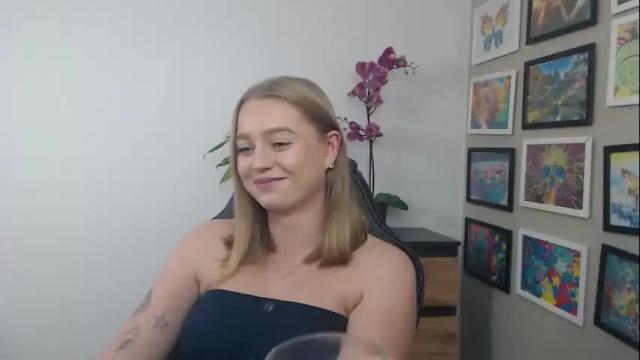 Image 8 of mysteryericax Stream on Chaturbate on 17 days ago
