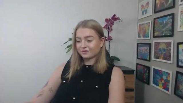 Image 3 of mysteryericax Stream on Chaturbate on 15 days ago