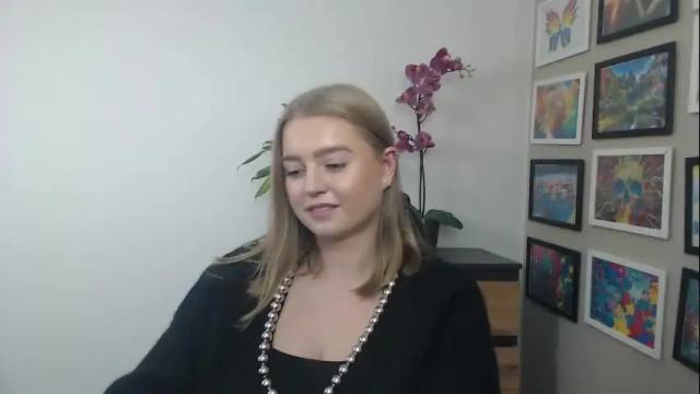 Image 2 of mysteryericax Stream on Chaturbate on 11 days ago