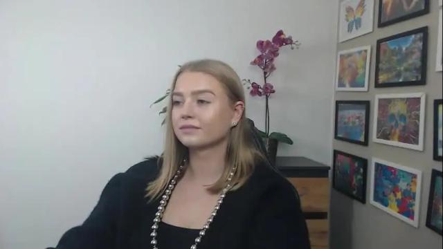 Image 8 of mysteryericax Stream on Chaturbate on 11 days ago