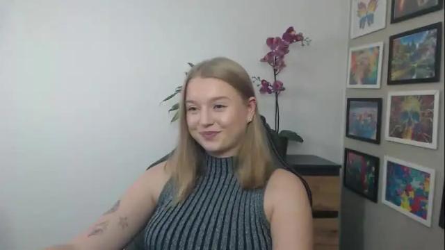 Image 4 of mysteryericax Stream on Chaturbate on 10 days ago