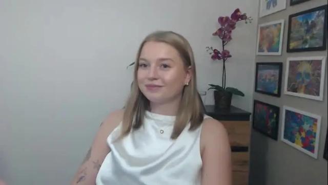 Image 3 of mysteryericax Stream on Chaturbate on 7 days ago