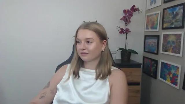 Image 8 of mysteryericax Stream on Chaturbate on 7 days ago