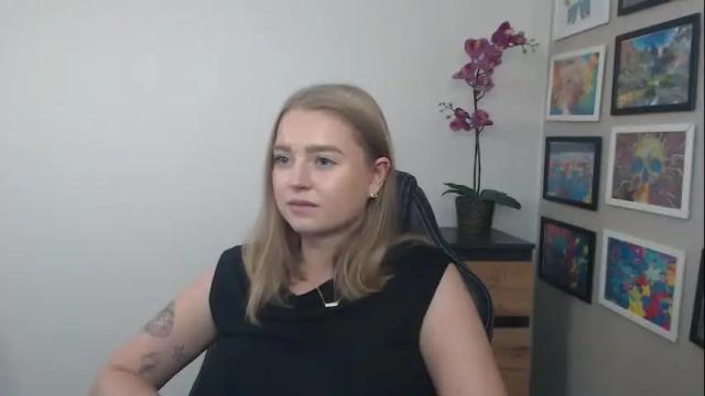 Image 2 of mysteryericax Stream on Chaturbate on 4 days ago