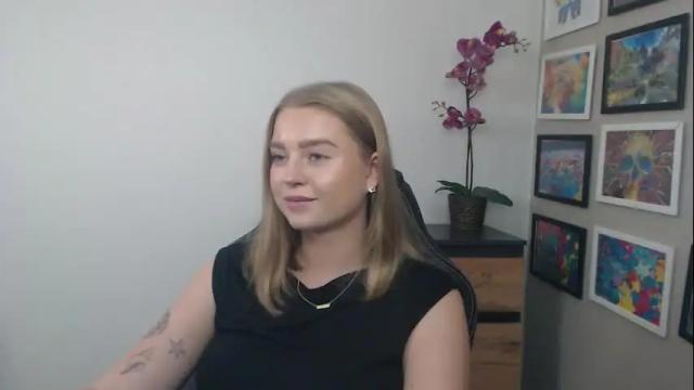 Image 6 of mysteryericax Stream on Chaturbate on 4 days ago