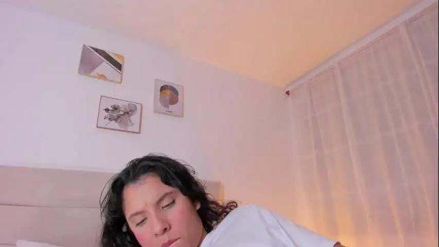 Image 2 of mysteyes Stream on Chaturbate on 3 months ago