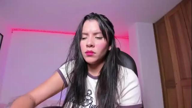 Image 10 of mysteyes Stream on Chaturbate on 1 month ago