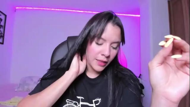 Image 10 of mysteyes Stream on Chaturbate on 1 month ago