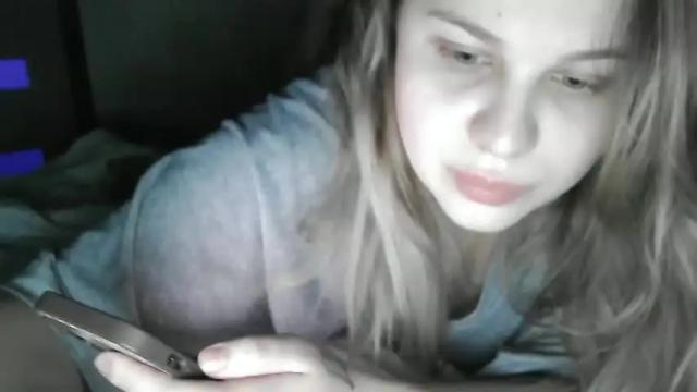 Image 3 of mystic_quenn Stream on Chaturbate on 19 months ago