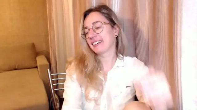 Image 2 of mystiquemaya Stream on Chaturbate on 13 months ago