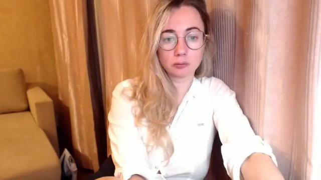 Image 12 of mystiquemaya Stream on Chaturbate on 13 months ago