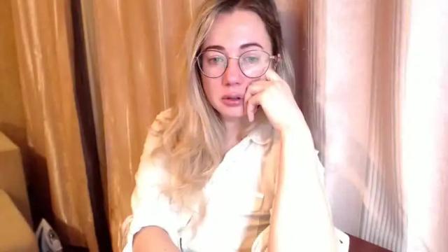 Image 8 of mystiquemaya Stream on Chaturbate on 13 months ago