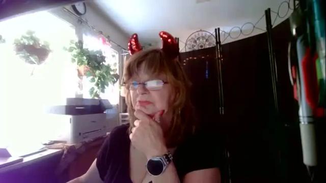 Image 12 of mzdevilicious Stream on Chaturbate on 19 months ago