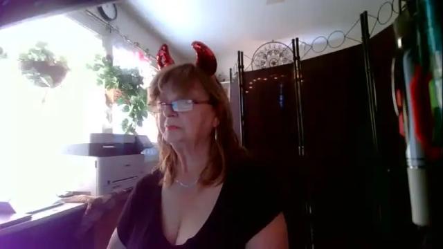 Image 2 of mzdevilicious Stream on Chaturbate on 19 months ago