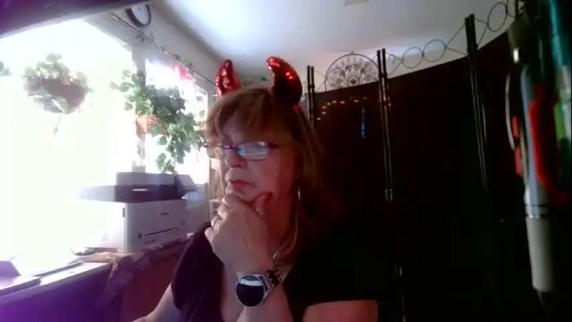 Image 7 of mzdevilicious Stream on Chaturbate on 19 months ago
