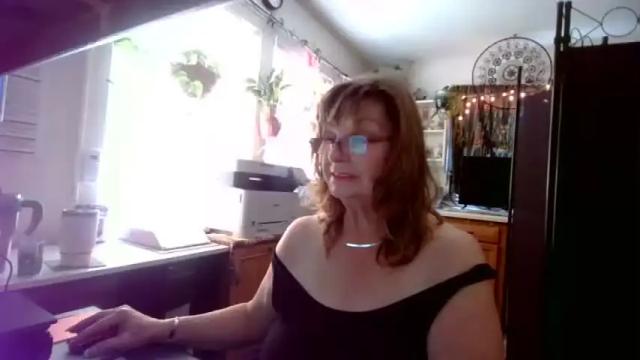 Image 3 of mzdevilicious Stream on Chaturbate on 18 months ago