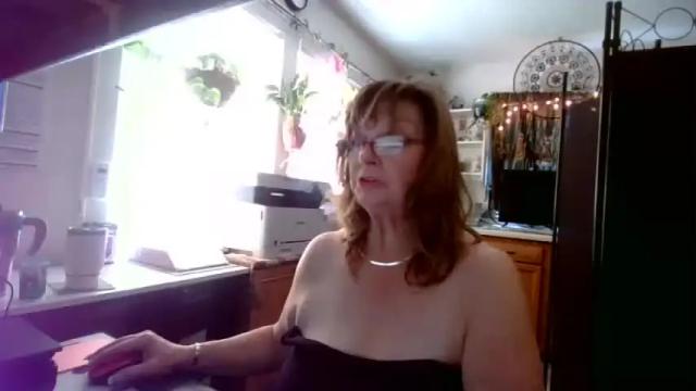 Image 4 of mzdevilicious Stream on Chaturbate on 18 months ago