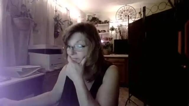 Image 12 of mzdevilicious Stream on Chaturbate on 18 months ago