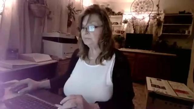 Image 8 of mzdevilicious Stream on Chaturbate on 18 months ago