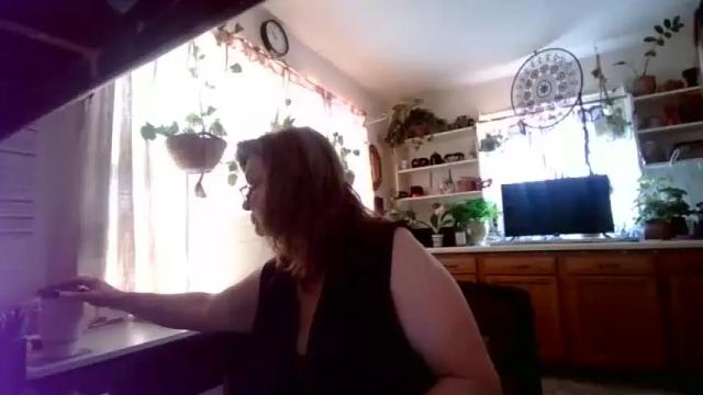 Image 12 of mzdevilicious Stream on Chaturbate on 18 months ago