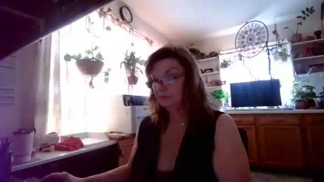 Image 2 of mzdevilicious Stream on Chaturbate on 18 months ago