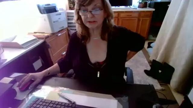 Image 11 of mzdevilicious Stream on Chaturbate on 18 months ago